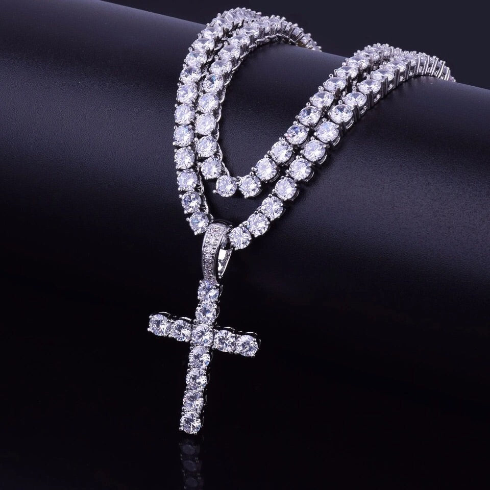 Cross pendant