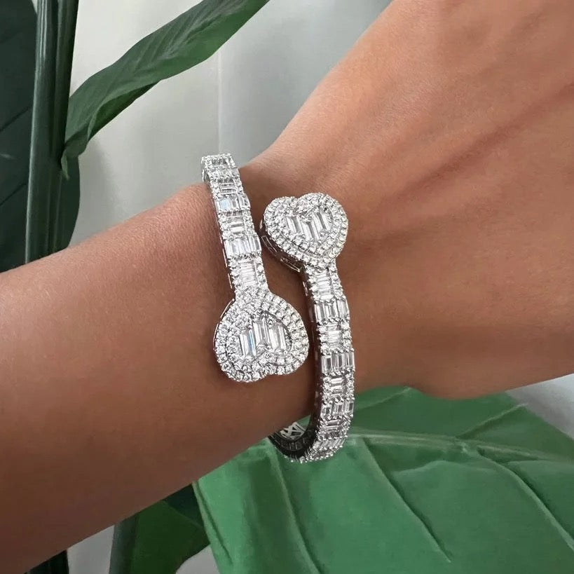 “Heart Baguette” bangle