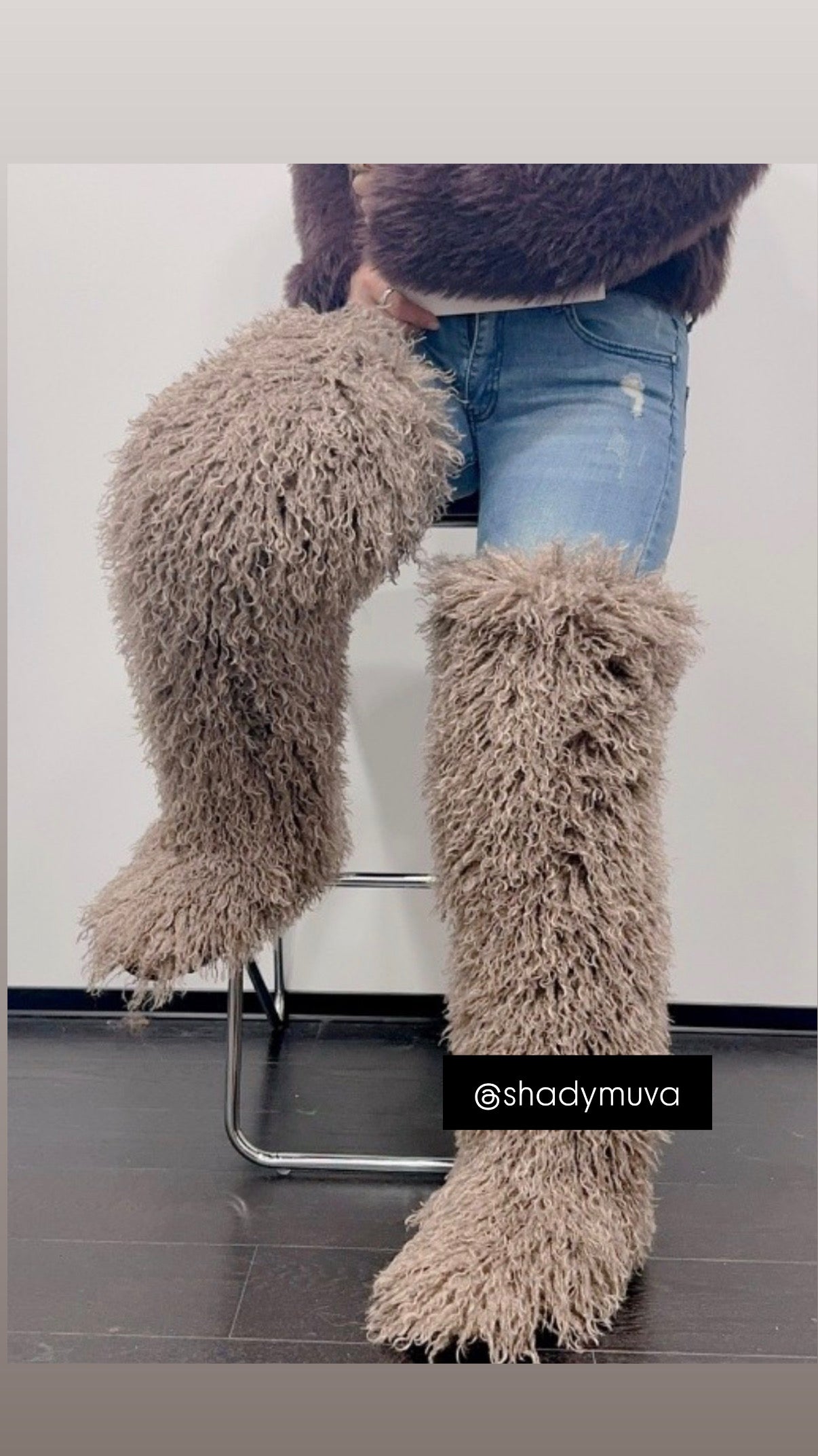 Y2K fur boots