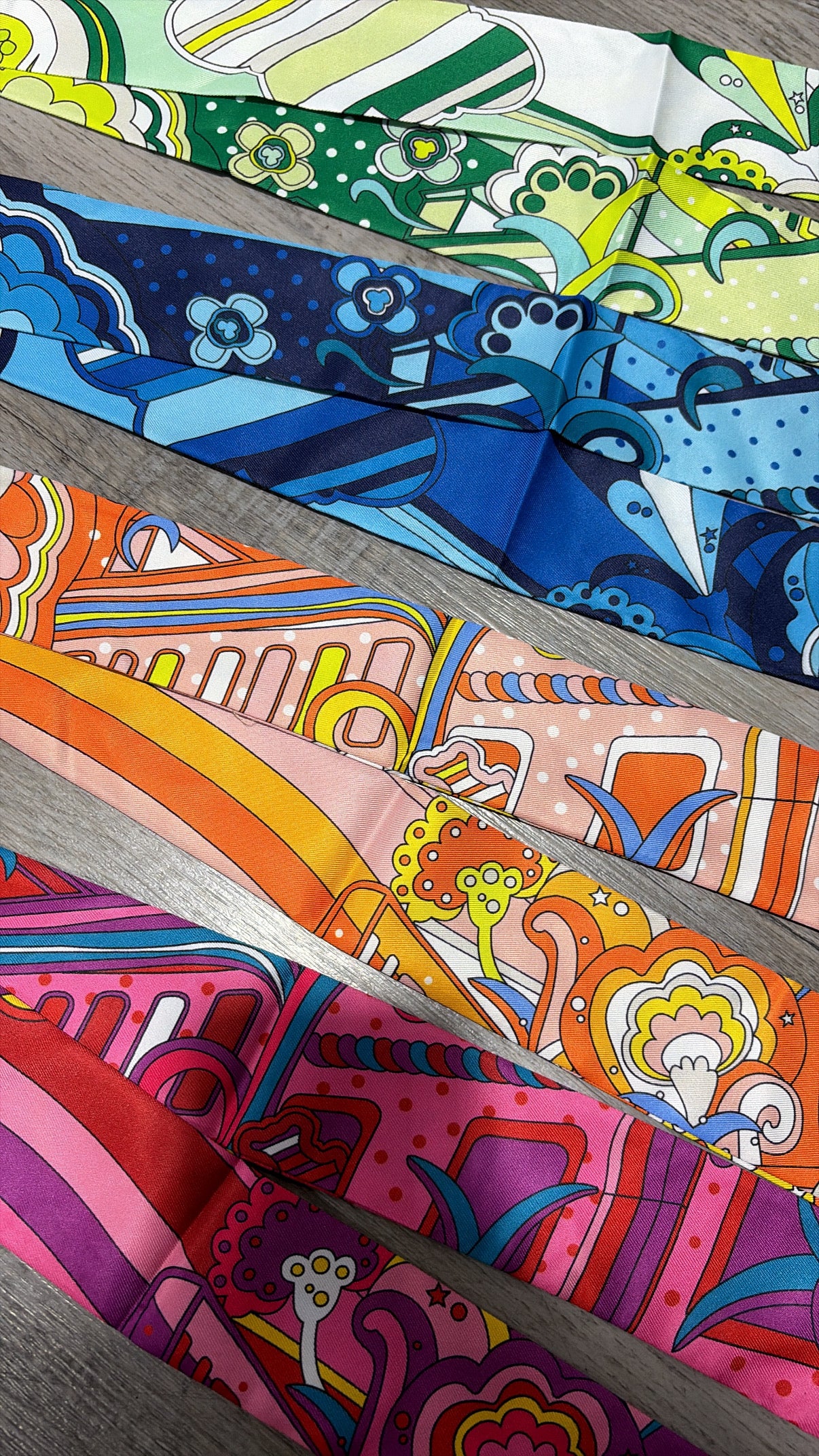 “Pucci” style head scarf