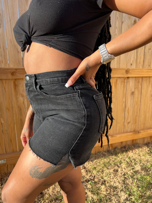 “Janet” denim shorts
